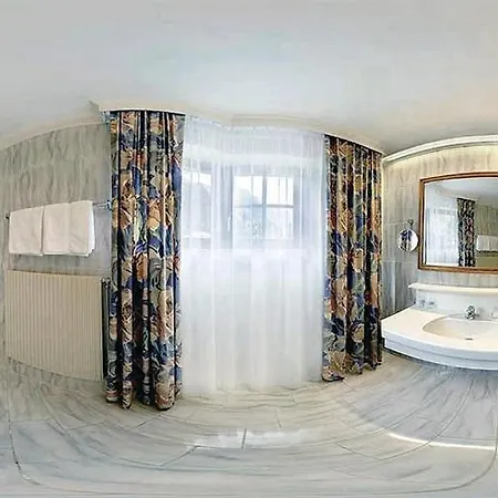 Πανσιόν Heart Sylvia Ισγκλ